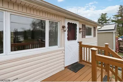 54 Wildwood Rd, Jefferson Township, NJ 07438 - Photo 4