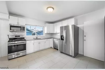 416 Belgrove Dr, Kearny, NJ 07032 - Photo 12