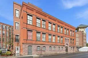 19 Market St, Paterson, NJ 07501 - Photo 4