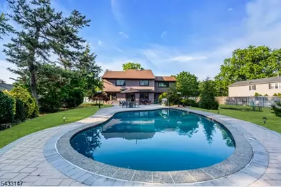 12 Ethan Allen Rd, Freehold Township, NJ 07728 - Photo 38
