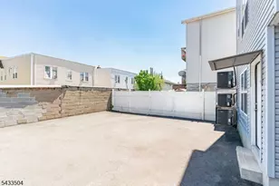 299 N 13th St, Newark, NJ 07107 - Photo 22