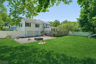215 Exeter Wy, Hillside, NJ 07205 - Photo 32
