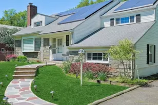 215 Exeter Wy, Hillside, NJ 07205 - Photo 4