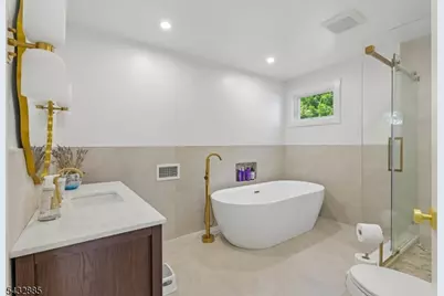 215 Exeter Way, Hillside, NJ 07205 - Photo 20