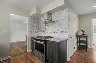 65 Somerset Terrace, Bedminster Township, NJ 07921 - Photo 16