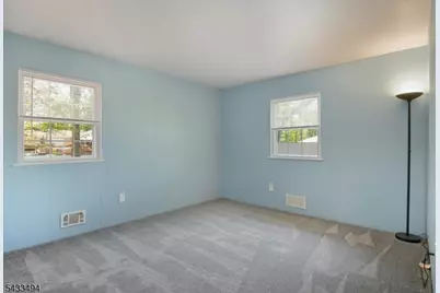 44 Summit Rd, Jefferson Township, NJ 07438 - Photo 10
