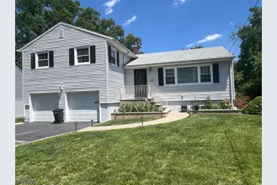 727 Winchester Ave, Union Township, NJ 07083 - Photo 1