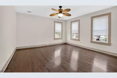 302 Walnut Ave, Cranford Township, NJ 07016 - Photo 12
