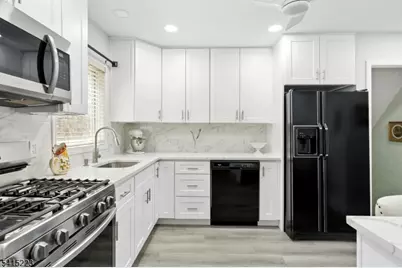33 Carol Rd, Westfield, NJ 07090 - Photo 10