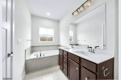 27 Peckwell St, Mount Olive, NJ 07828 - Photo 16