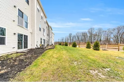 27 Peckwell St, Mount Olive, NJ 07828 - Photo 24