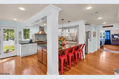 88 Woodlawn Ave, Bridgewater, NJ 08807 - Photo 12
