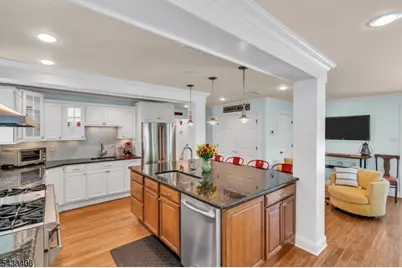 88 Woodlawn Ave, Bridgewater, NJ 08807 - Photo 10