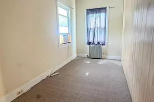 38A Thompson St, Raritan, NJ 08869 - Photo 10