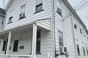 38A Thompson St, Raritan, NJ 08869 - Photo 1