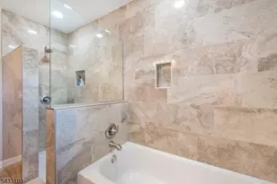 8 Carlos Dr, Fairfield, NJ 07004 - Photo 22