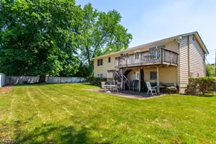 8 Carlos Dr, Fairfield, NJ 07004 - Photo 28