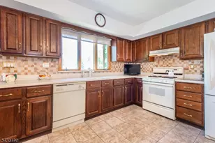 8 Carlos Dr, Fairfield, NJ 07004 - Photo 2