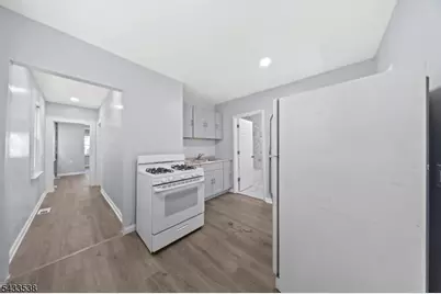 134 Dewey St, Newark, NJ 07112 - Photo 10