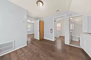 134 Dewey St, Newark, NJ 07112 - Photo 34