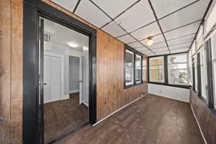 134 Dewey St, Newark, NJ 07112 - Photo 28