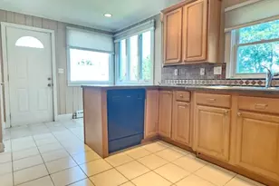 24 Pennsylvania Ave, Flemington, NJ 08822 - Photo 10