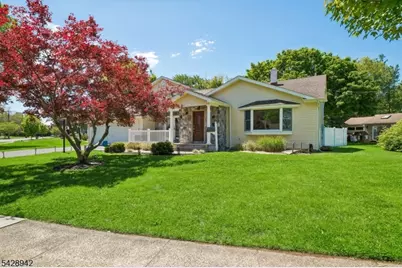 50 Newbrook Ln, Springfield, NJ 07081 - Photo 1