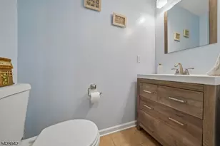 50 New Brook Ln, Springfield, NJ 07081 - Photo 10