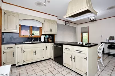 54 Stalter, Wayne, NJ 07470 - Photo 10