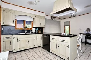 54 Stalter, Wayne, NJ 07470 - Photo 10