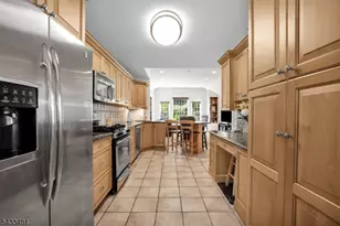 35 Old Orchard Ct, Cedar Grove, NJ 07009 - Photo 12