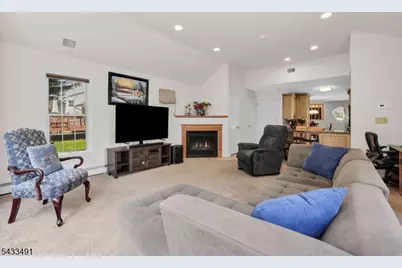 35 Old Orchard Ct, Cedar Grove, NJ 07009 - Photo 18