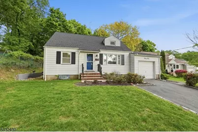 35 Deerfield Dr, West Orange Township, NJ 07052 - Photo 2
