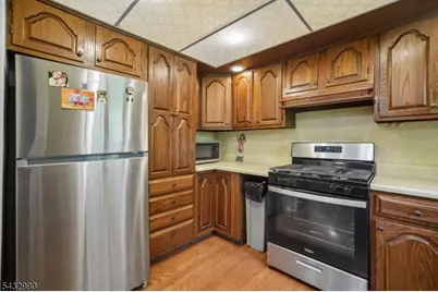 1227 Ringwood Ave, Pompton Lakes, NJ 07442 - Photo 10
