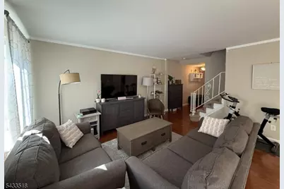 918D Merritt Dr, Hillsborough Township, NJ 08844 - Photo 8