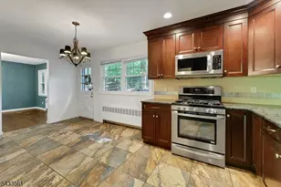 297 Pines Lake Dr E, Wayne, NJ 07470 - Photo 10