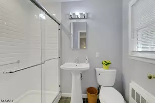 297 Pines Lake Dr E, Wayne, NJ 07470 - Photo 16