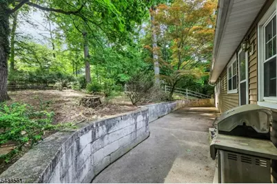 297 Pines Lake Dr E, Wayne Twp., NJ 07470 - Photo 24