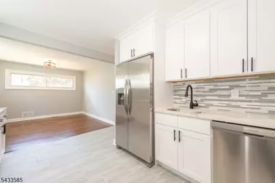 1175 Erhardt St, Union Township, NJ 07083 - Photo 8