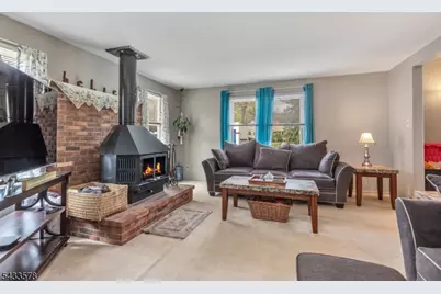 1 Edgar Ave, Green Brook Township, NJ 08812 - Photo 14