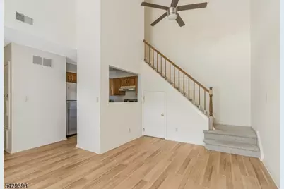 44 Spruce Court, Bedminster Township, NJ 07921 - Photo 10