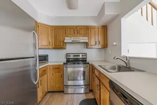 44 Spruce Ct, Bedminster Township, NJ 07921 - Photo 14