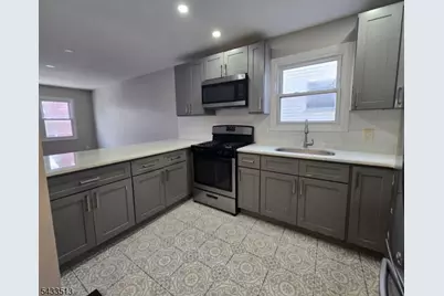 7 Hudson St, Newark, NJ 07103 - Photo 2