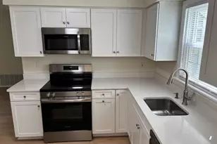 87 Junco Ct, Readington, NJ 08887 - Photo 1