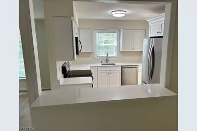 87 Junco Ct, Readington, NJ 08887 - Photo 4