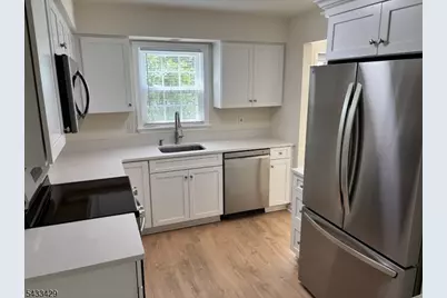 87 Junco Ct, Readington, NJ 08887 - Photo 2