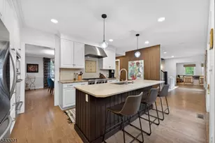 18 Pine Ridge Dr, Summit, NJ 07901 - Photo 4