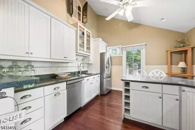 67 Fox Hill Rd, Parsippany, NJ 07834 - Photo 8
