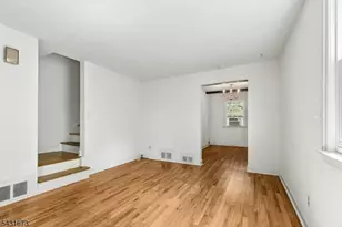 106 Gallows Hill Rd, Cranford Township, NJ 07016 - Photo 6