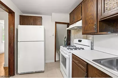 106 Gallows Hill Rd, Cranford Township, NJ 07016 - Photo 12